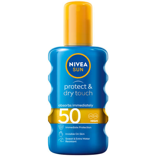 Nivea
Sun SPF50 Protect & Refresh Spray 200ml